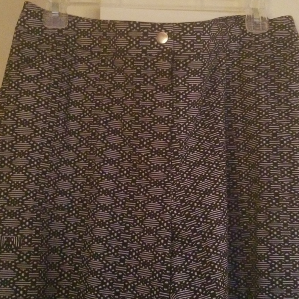 Navy blue and white Capris